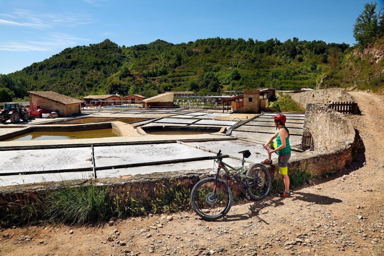 Albergue Sierra De Arbe Naval エクステリア 写真